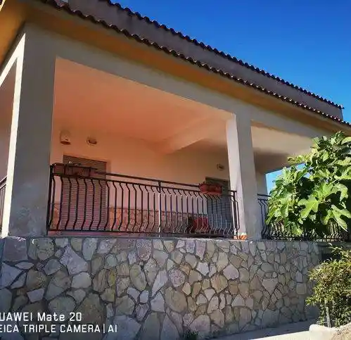 Villa in vendita a Montelepre