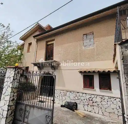 Appartamento in vendita a Montelepre