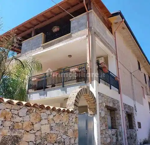 Appartamento in vendita a Montelepre