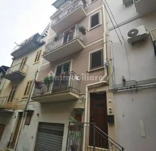 Villa in vendita a Montelepre