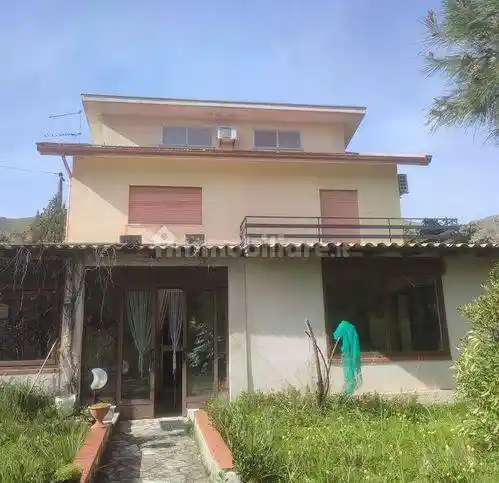 Villa in vendita a Montelepre
