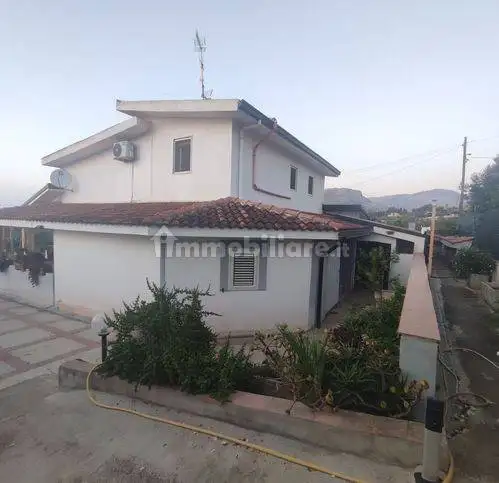 Villa in vendita a Trappeto