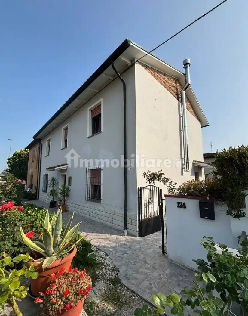 Casa indipendente in vendita a Ravenna