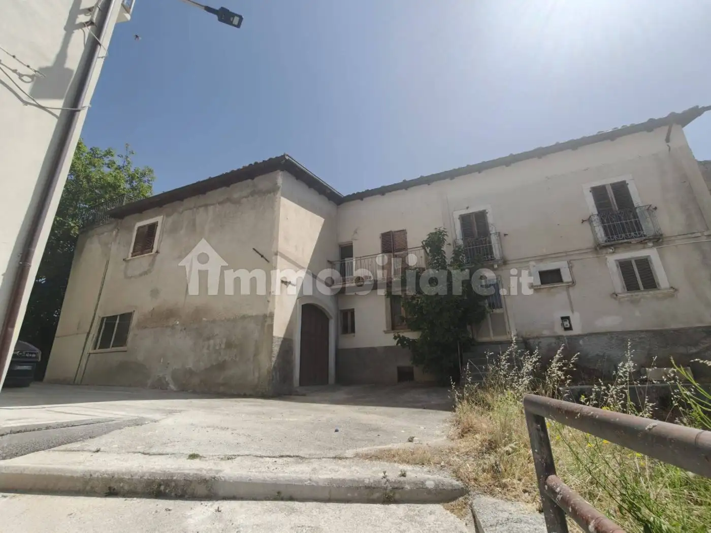 Terratetto unifamiliare 240 m², da ristrutturare, Castelvecchio Calvisio - foto 3