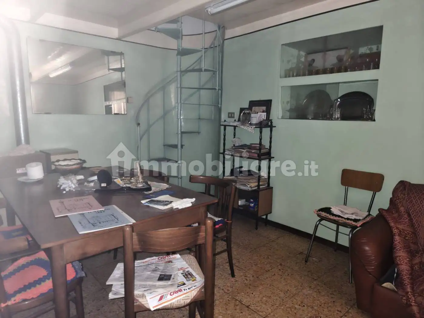 Terratetto unifamiliare 240 m², da ristrutturare, Castelvecchio Calvisio - foto 5