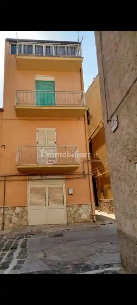 Villa in vendita a Aragona