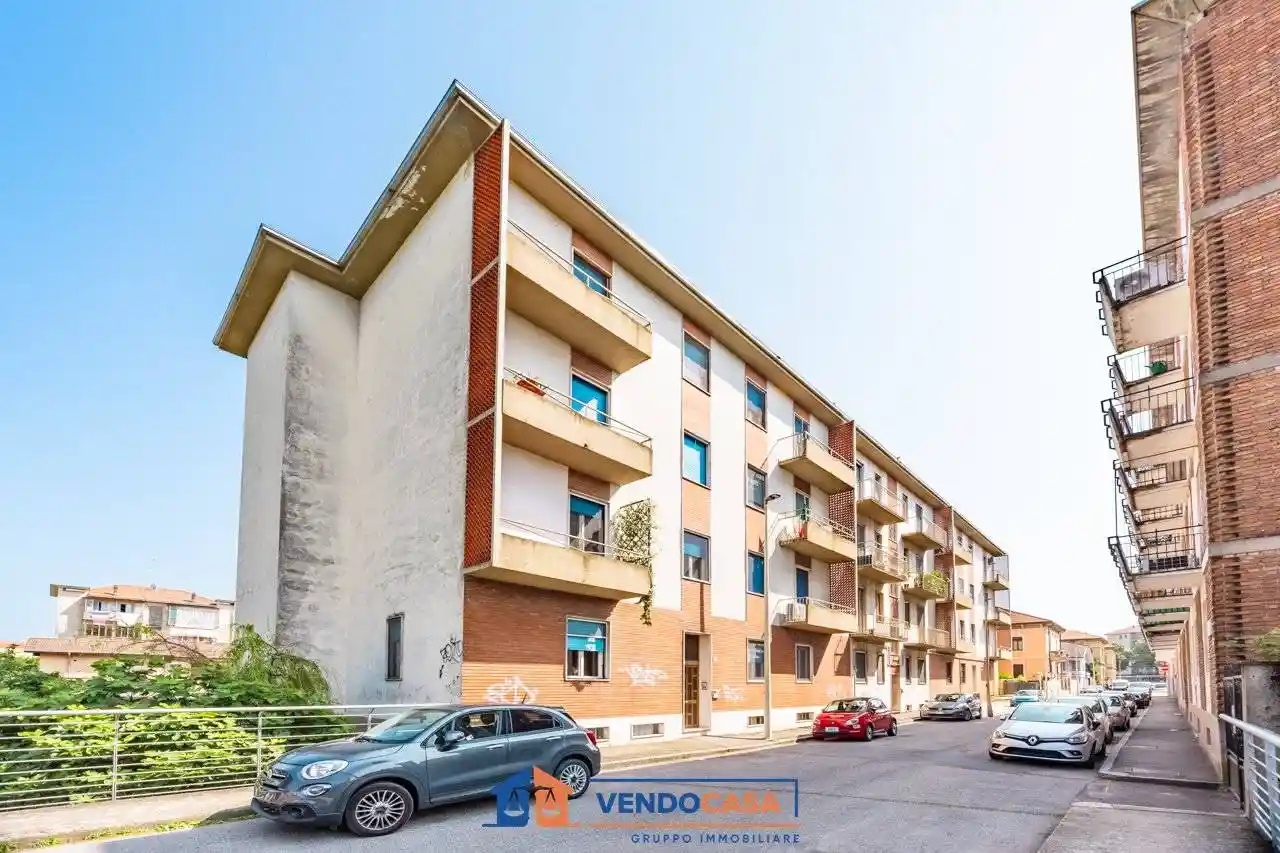 Appartamento in vendita a Vercelli