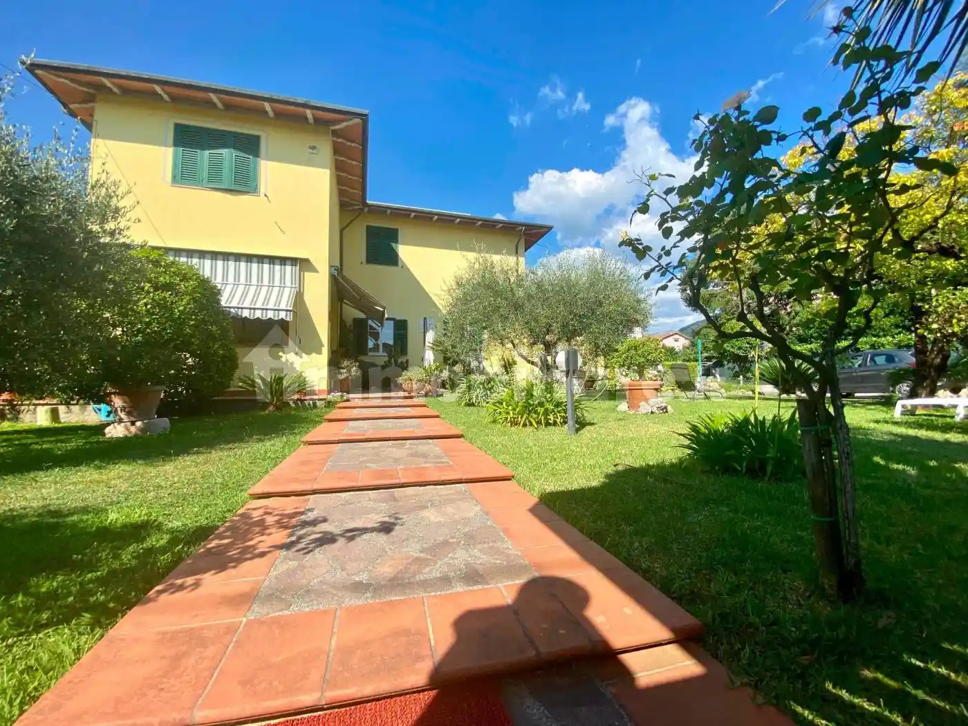 Villa in vendita a Luni