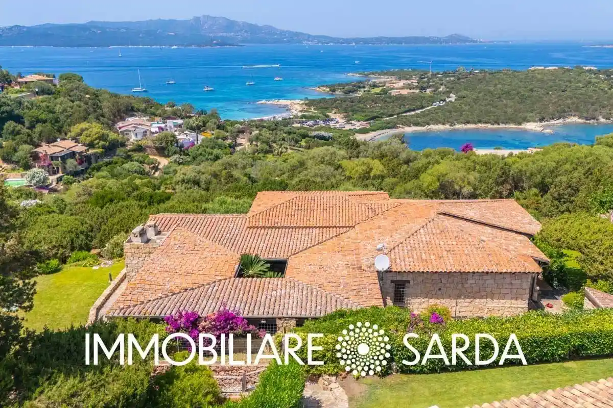 Villa in vendita a Olbia