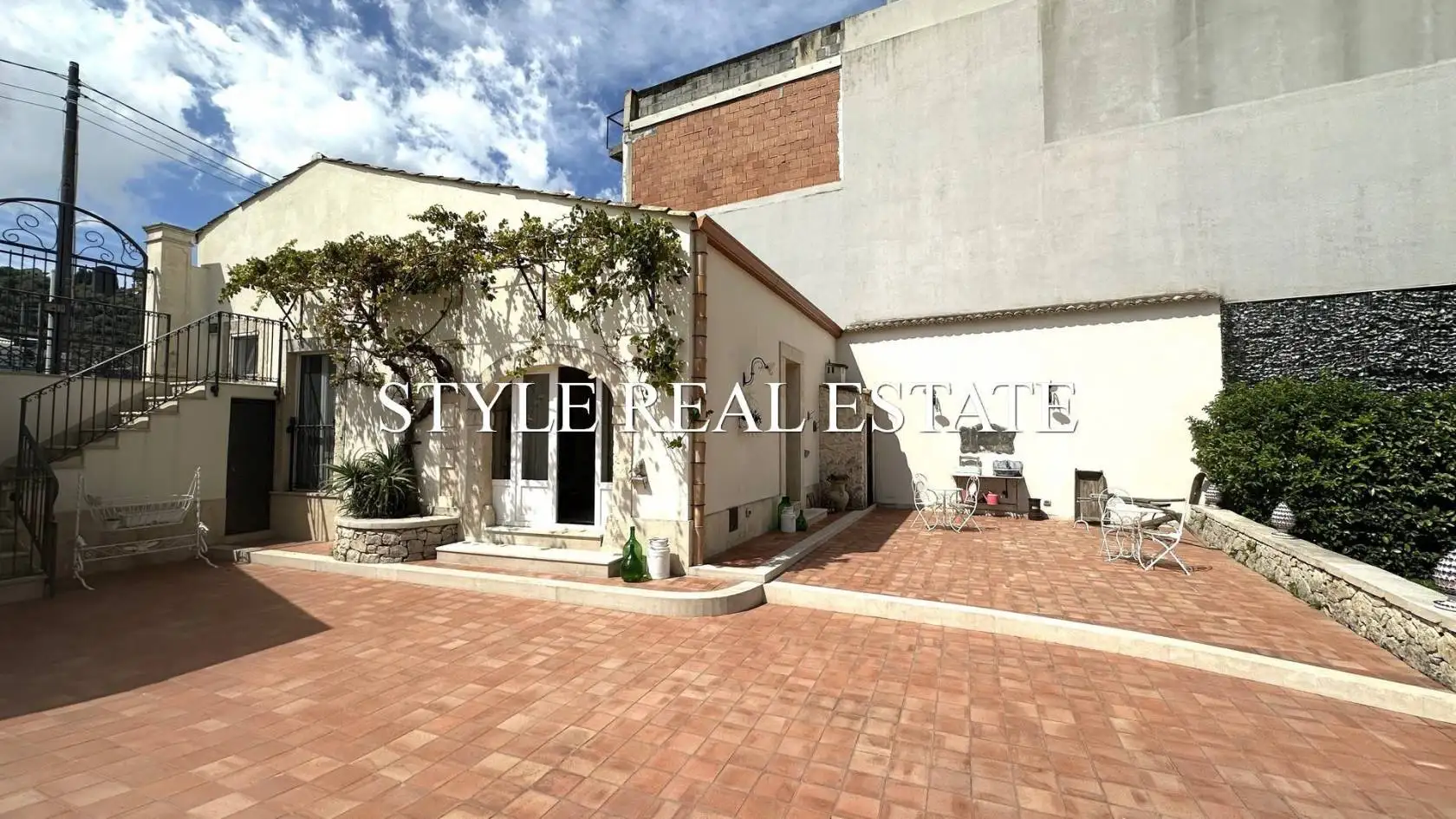 Villa in affitto a Canicattini Bagni