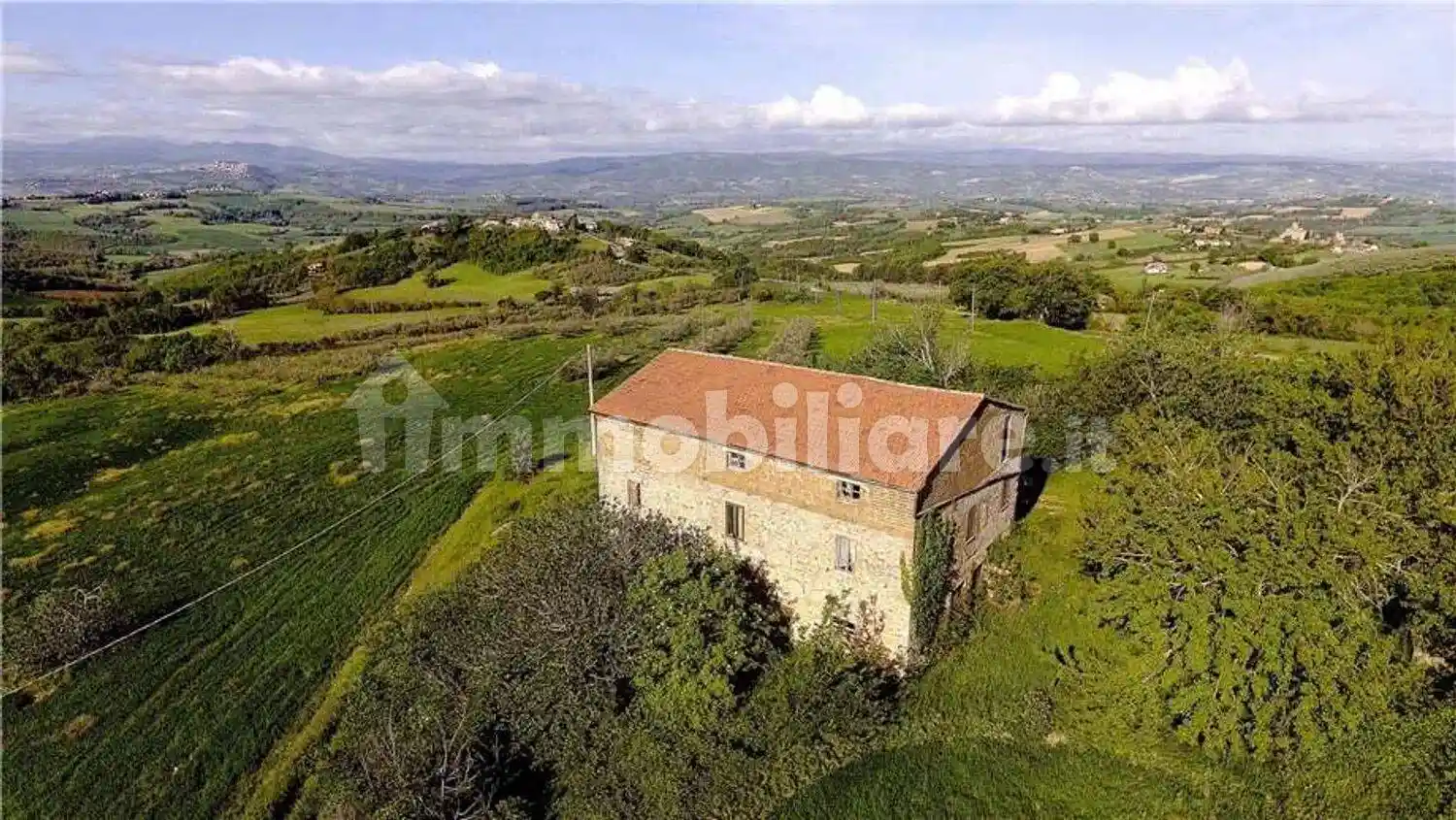 Rustico - Casale in vendita a Todi