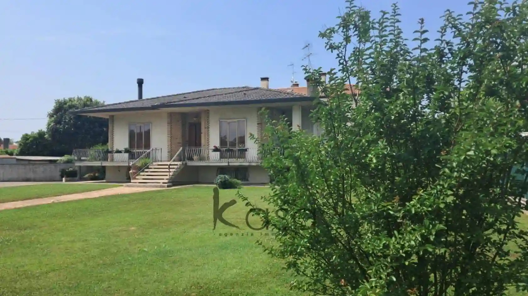 Villa - foto 2