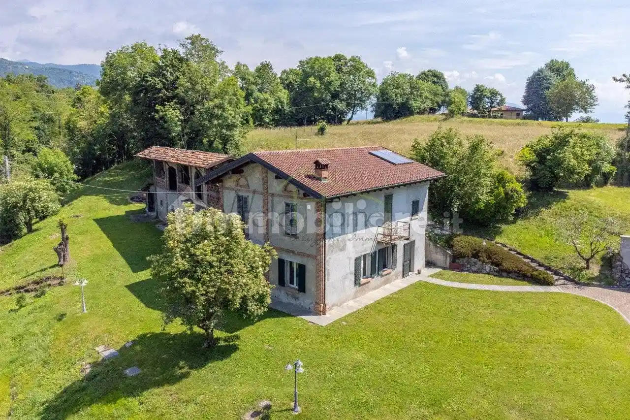 Rustico - Casale in vendita a Albavilla