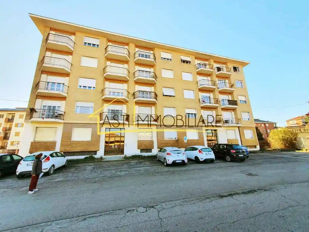 Appartamento in vendita a Asti