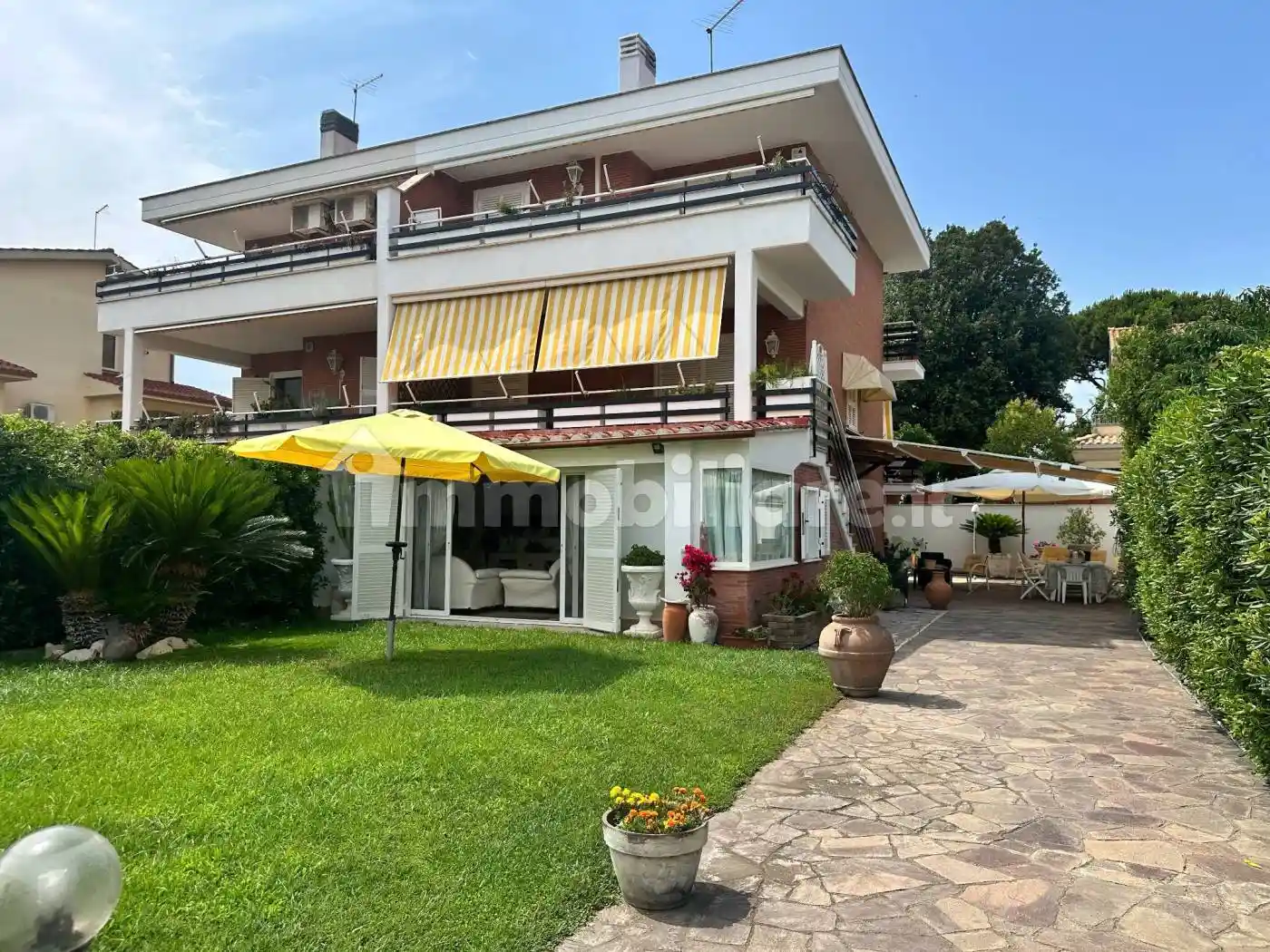 Villa in vendita a Fiumicino