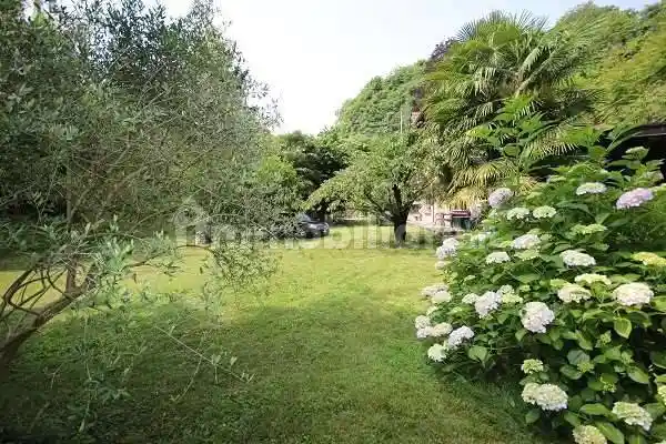 Terratetto unifamiliare 200 m², buono stato, Monte Croce, Como - foto 4