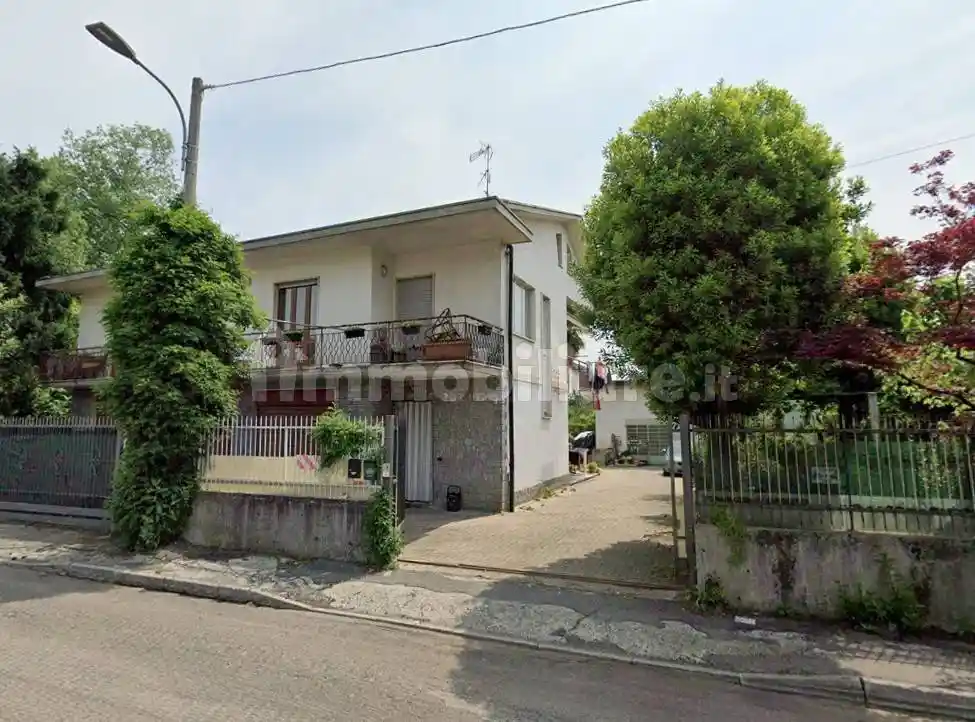 Appartamento in vendita a Oggiona con Santo Stefano