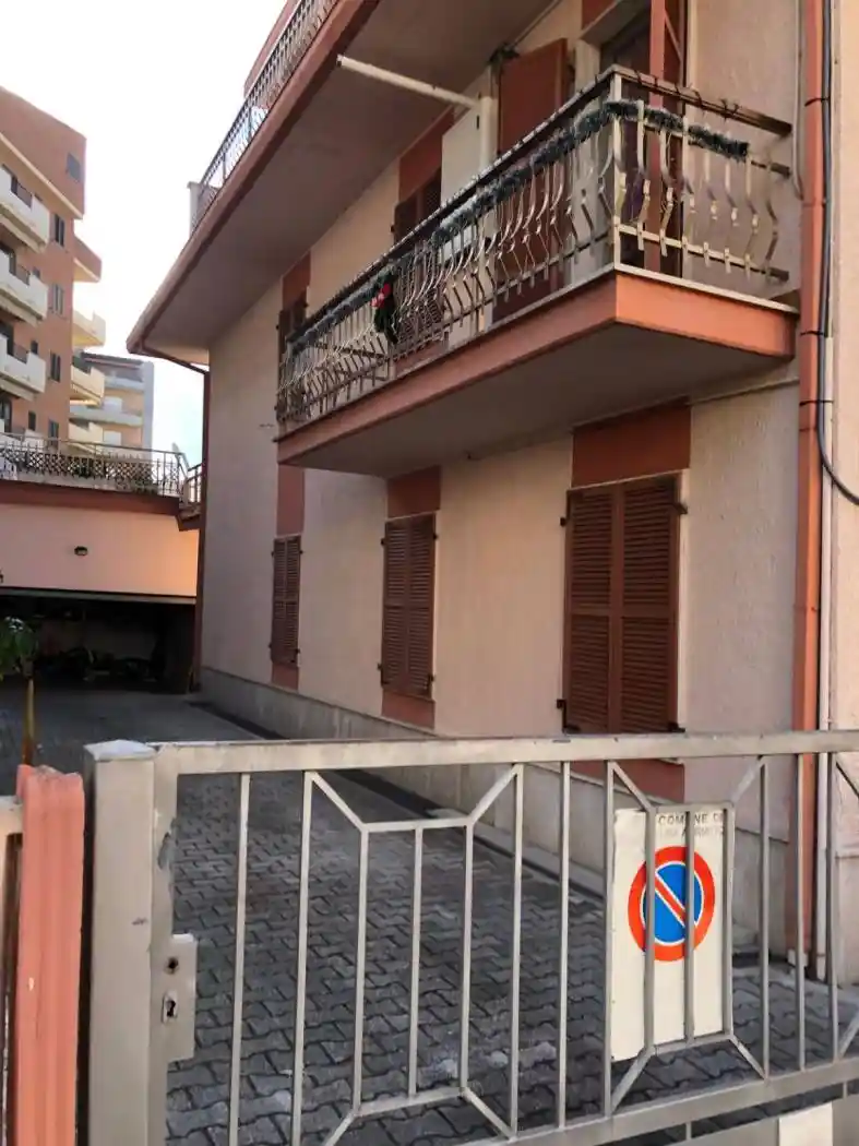 Quadrilocale via Cesare Battisti, Centro, Alba Adriatica - foto 3