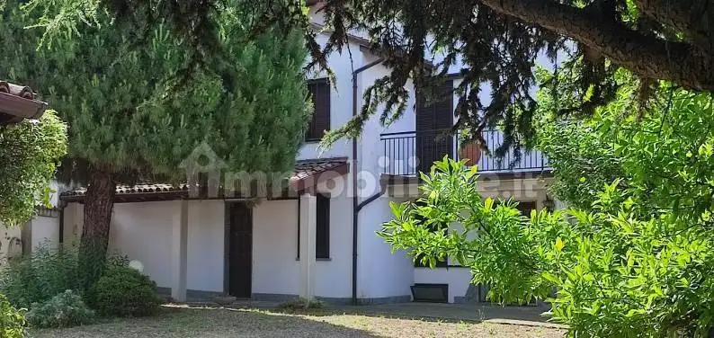Casa indipendente in vendita a Canneto Pavese