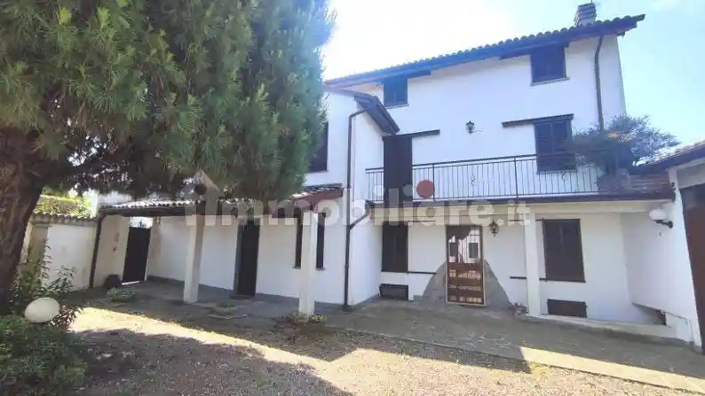 Terratetto unifamiliare 300 m², ottimo stato, Canneto, Canneto Pavese - foto 2