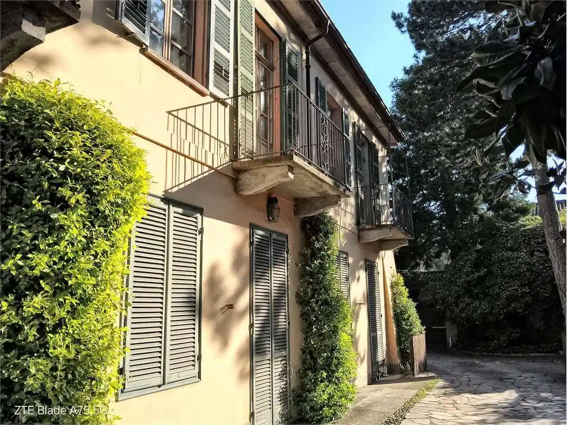 Villa unifamiliare viale Gabotto, 21, Centro Storico, Pinerolo - foto 2