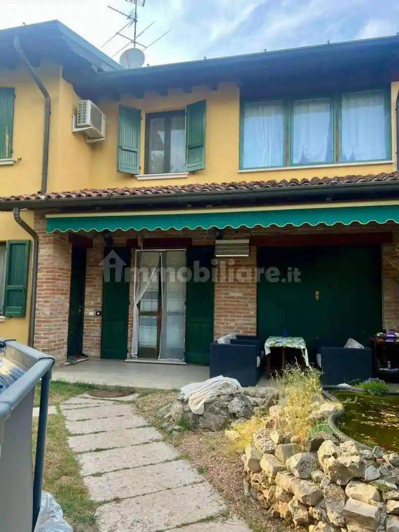 Villetta a schiera in vendita a Quinzano d'Oglio