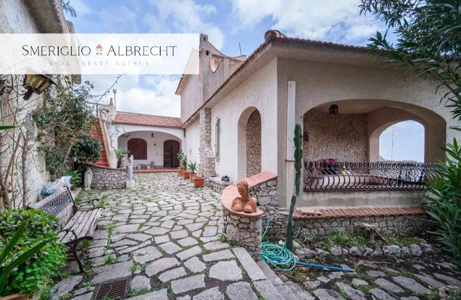 Villa in vendita a Castelmola