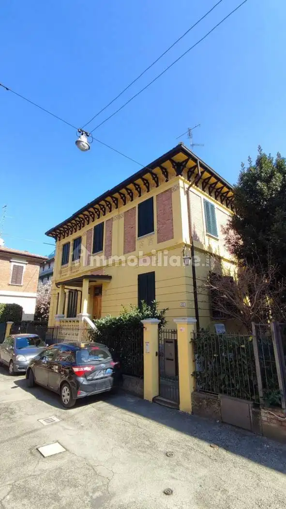 Appartamento in affitto a Bologna