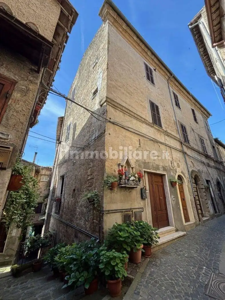 Appartamento in vendita a Grotte di Castro