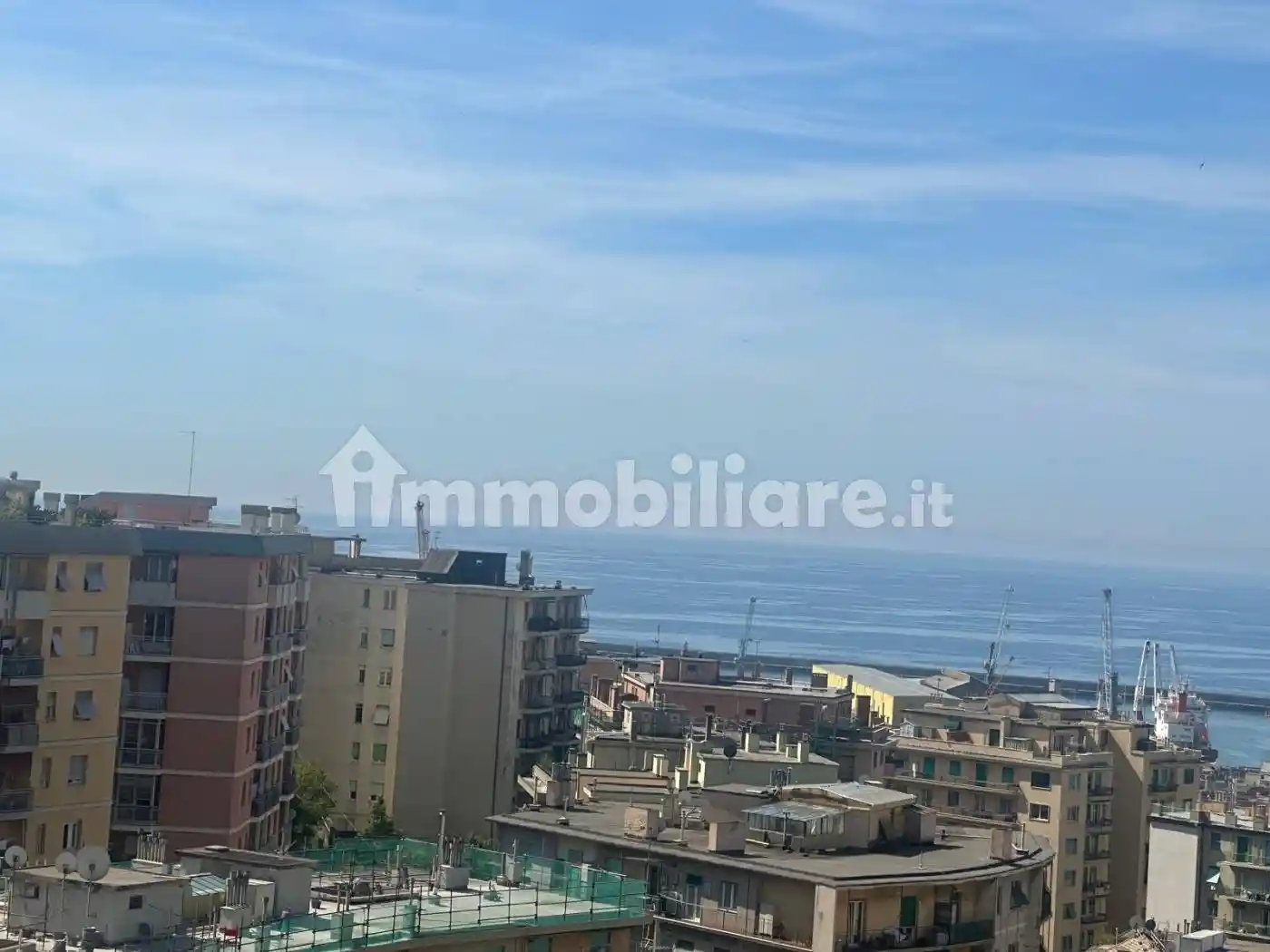 Appartamento in vendita a Genova