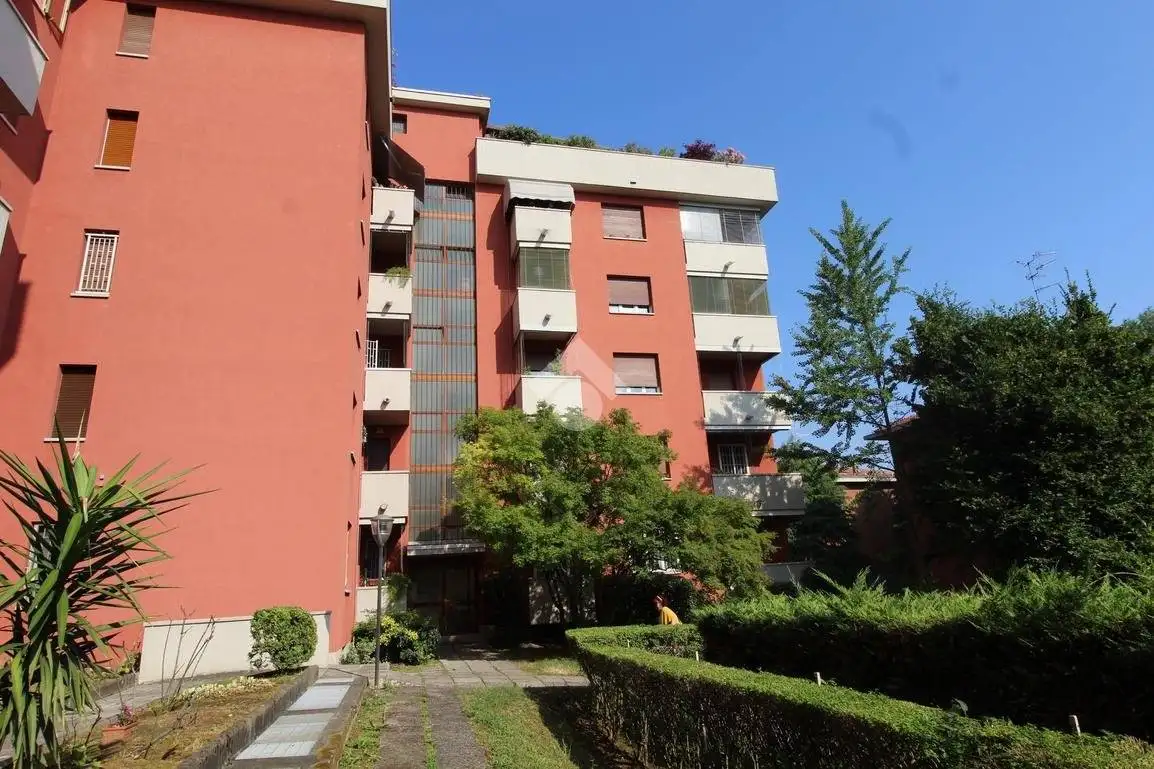 Appartamento in vendita a Casalecchio di Reno