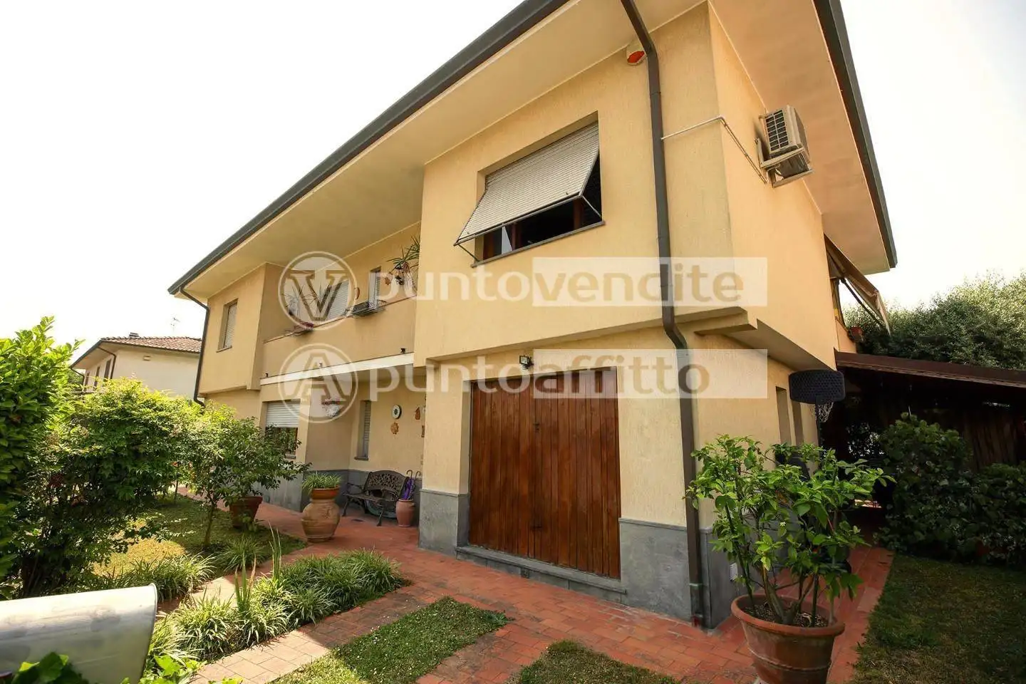 Villa in vendita a Lucca