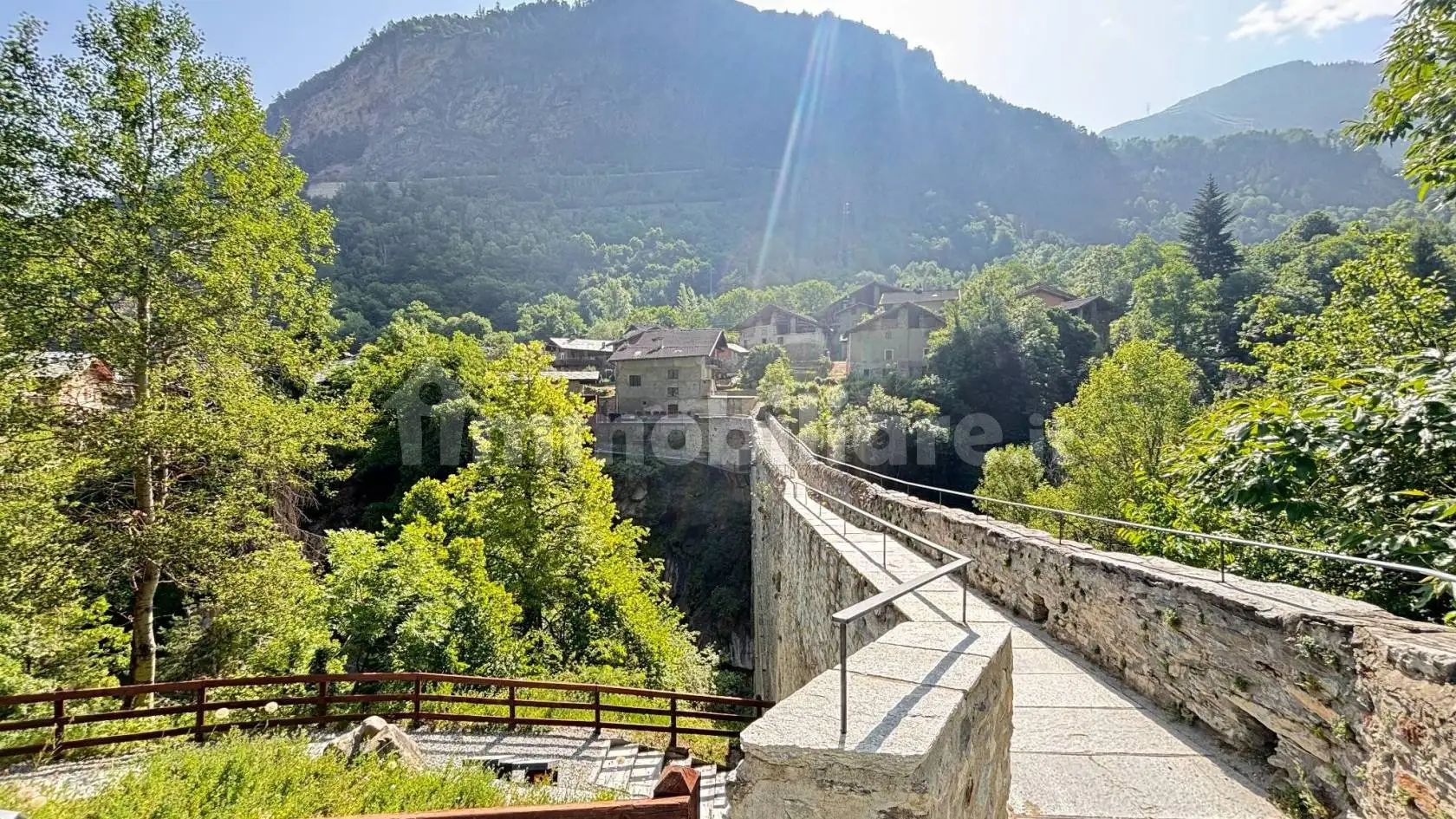 Terratetto plurifamiliare frazione Pont d'Ael, Aymavilles - foto 3