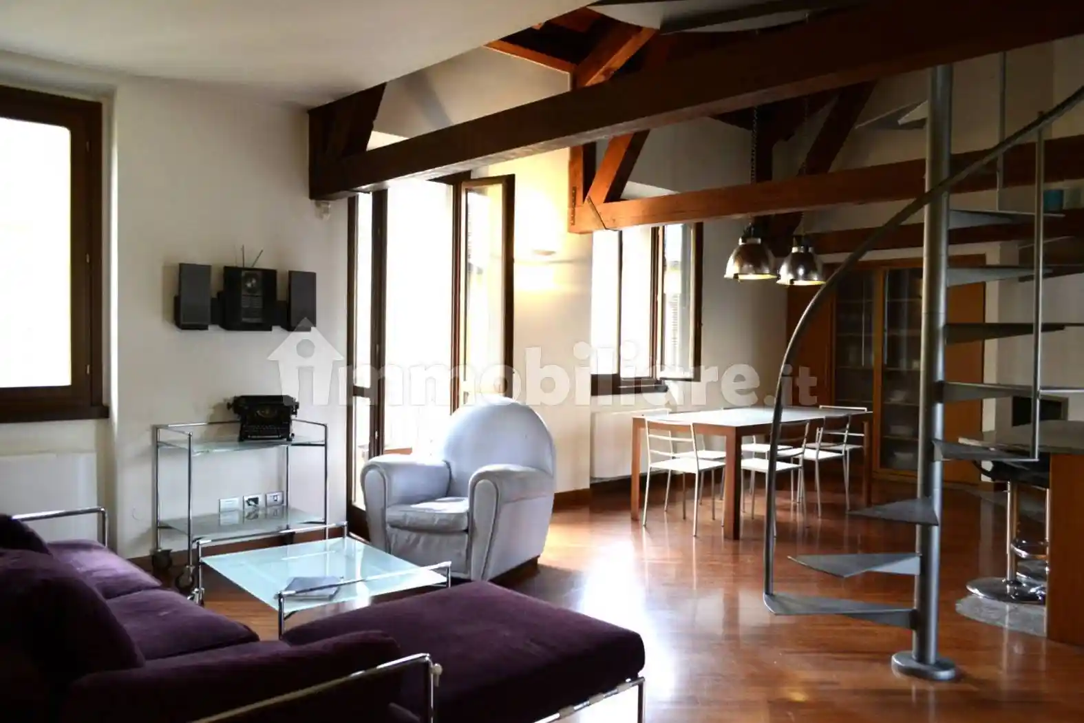 Trilocale via Laghetto 3, Borgogna - Largo Augusto, Milano - foto 2