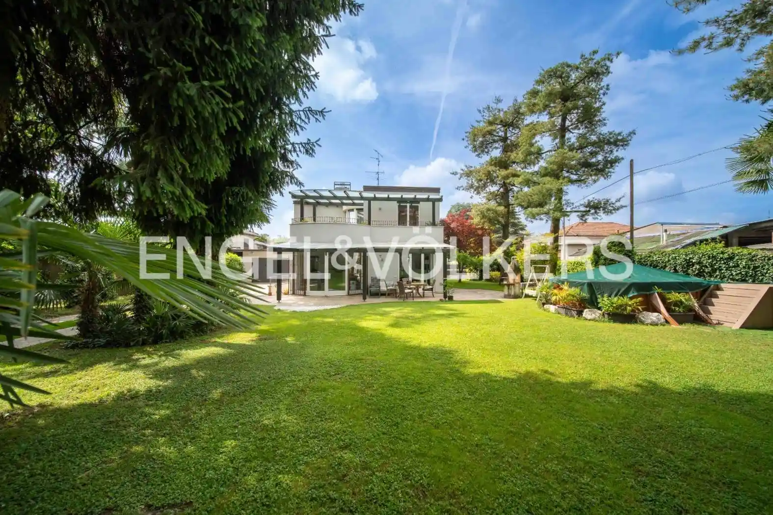 Villa in vendita a Gorla Minore