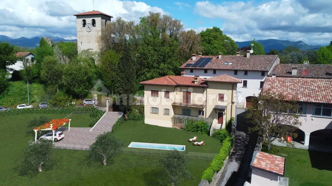Villa in vendita a Calvagese della Riviera