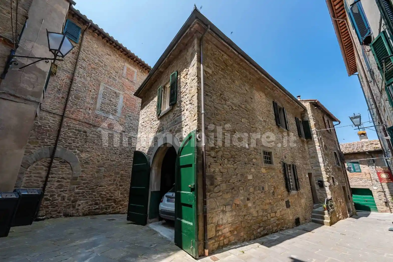 Casa indipendente in vendita a Cortona