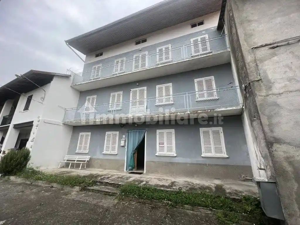 Villa in vendita a Caprile