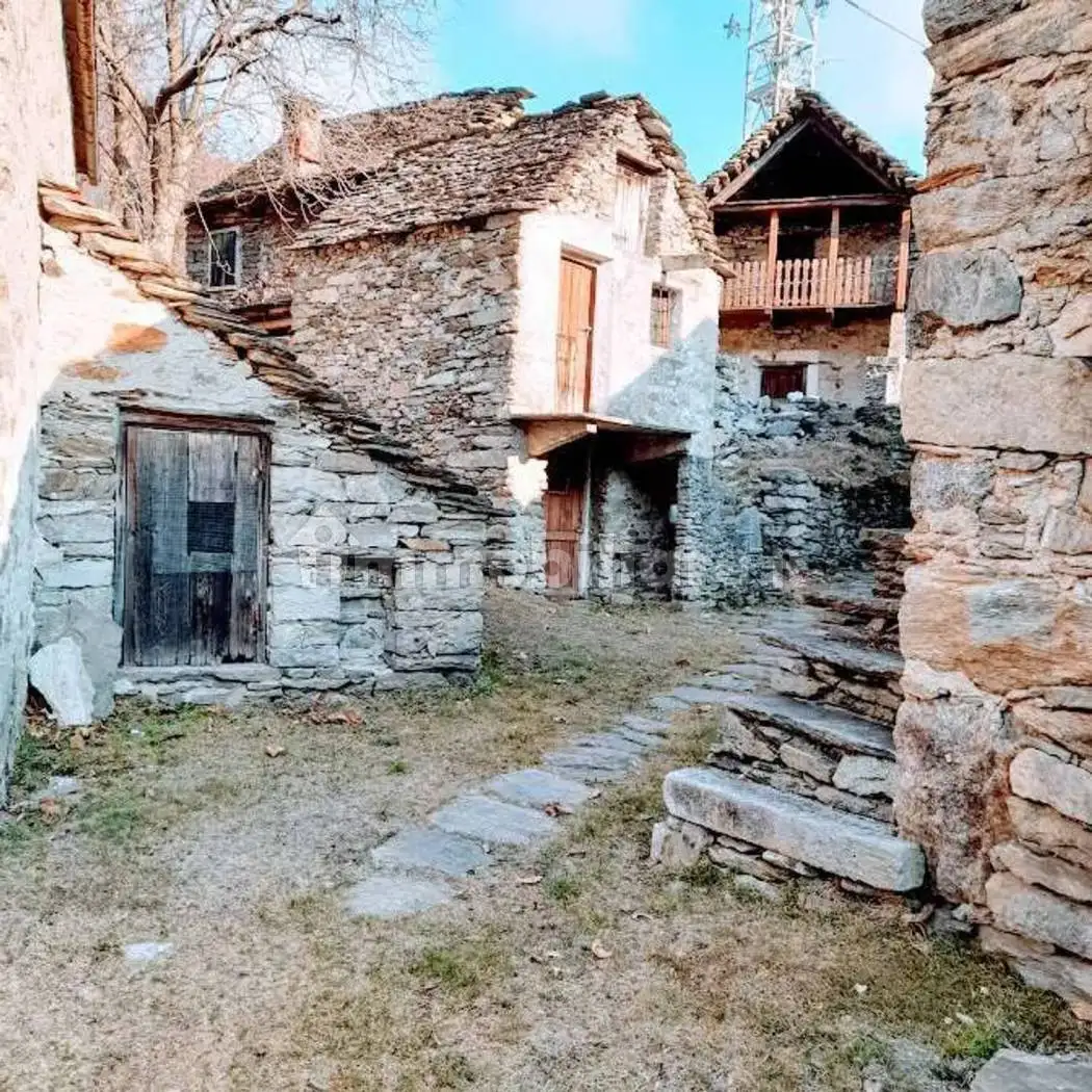 Rustico - Casale in vendita a Pieve Vergonte