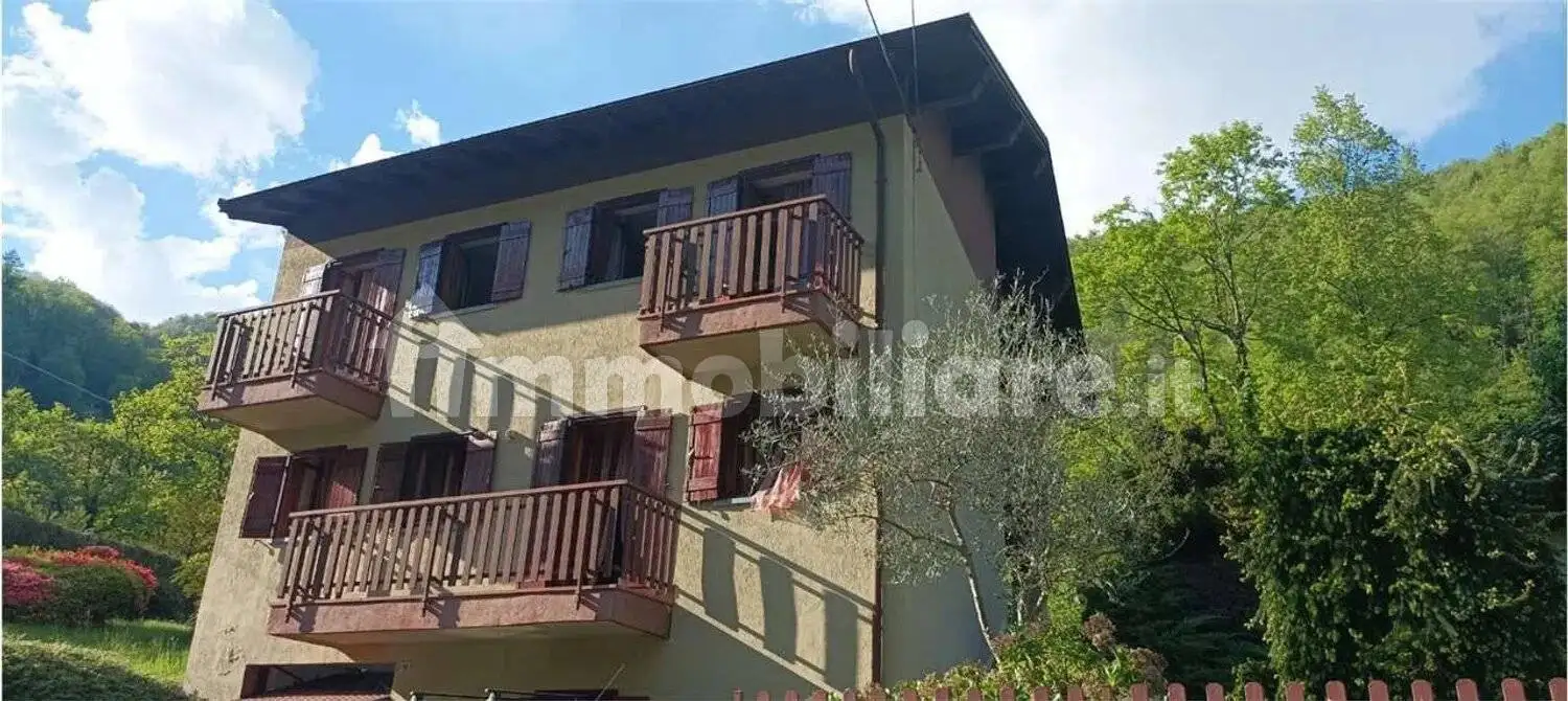 Villa in vendita a Bognanco