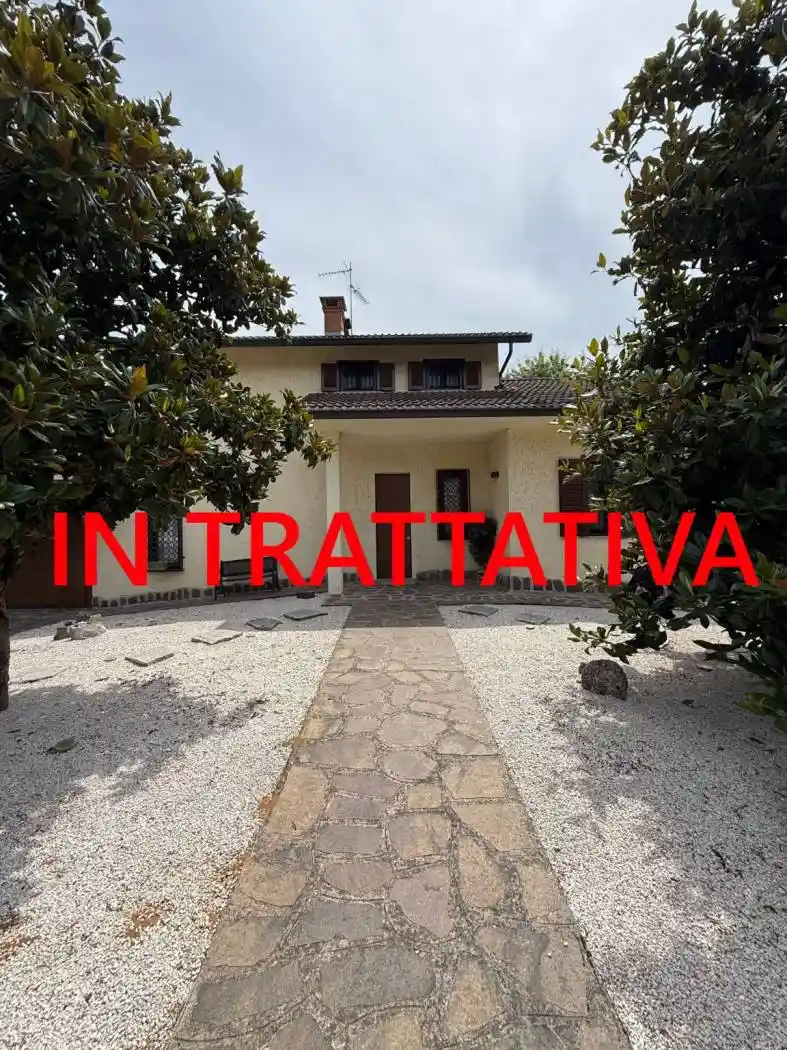 Villa in vendita a Gropello Cairoli