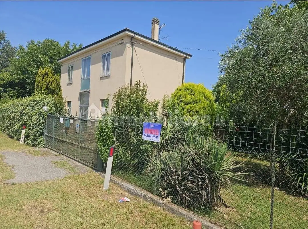 Villa in vendita a Budrio