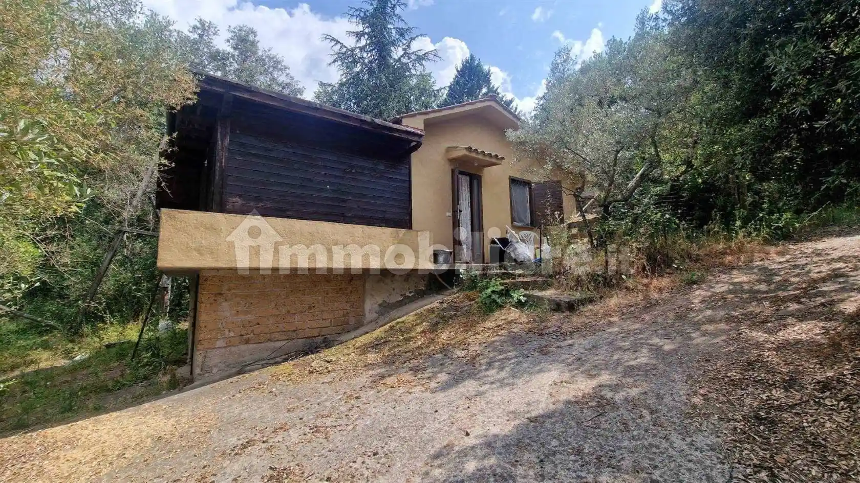 Casa indipendente in vendita a Viterbo