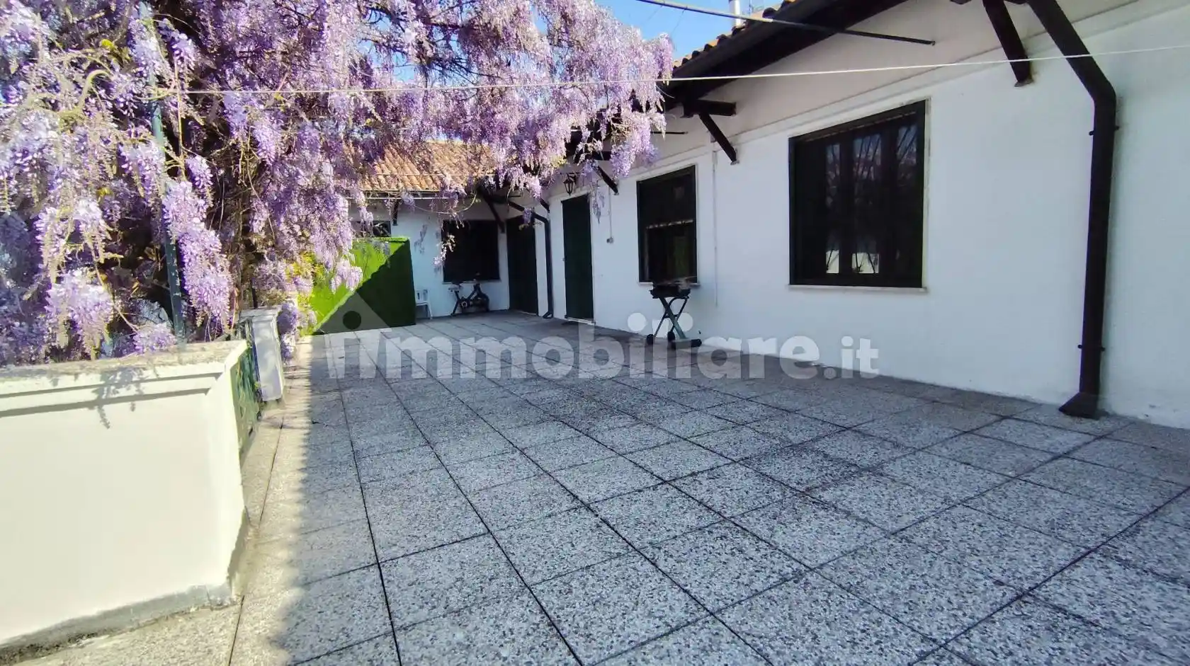 Appartamento in vendita a Lacchiarella