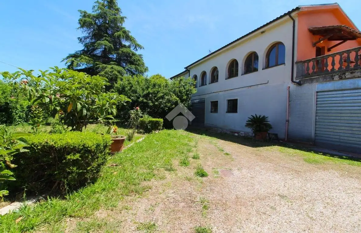 Villa in vendita a Terni