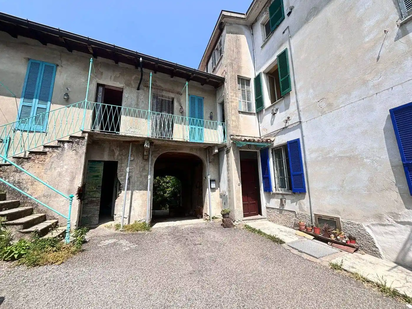 Casa indipendente in vendita a Montù Beccaria