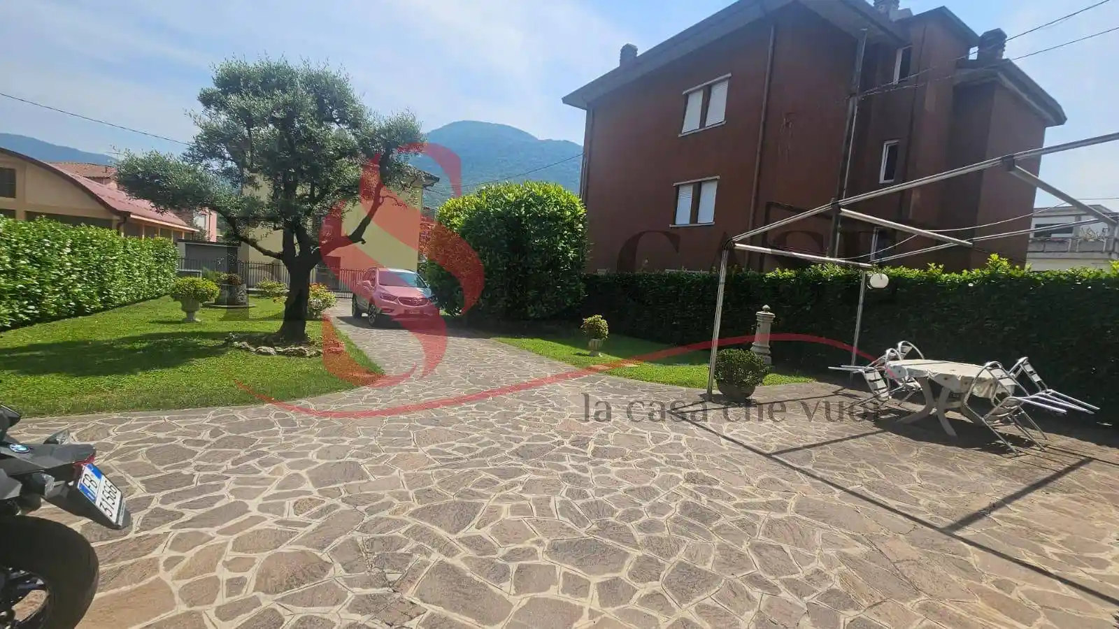 Villa in vendita a Albino