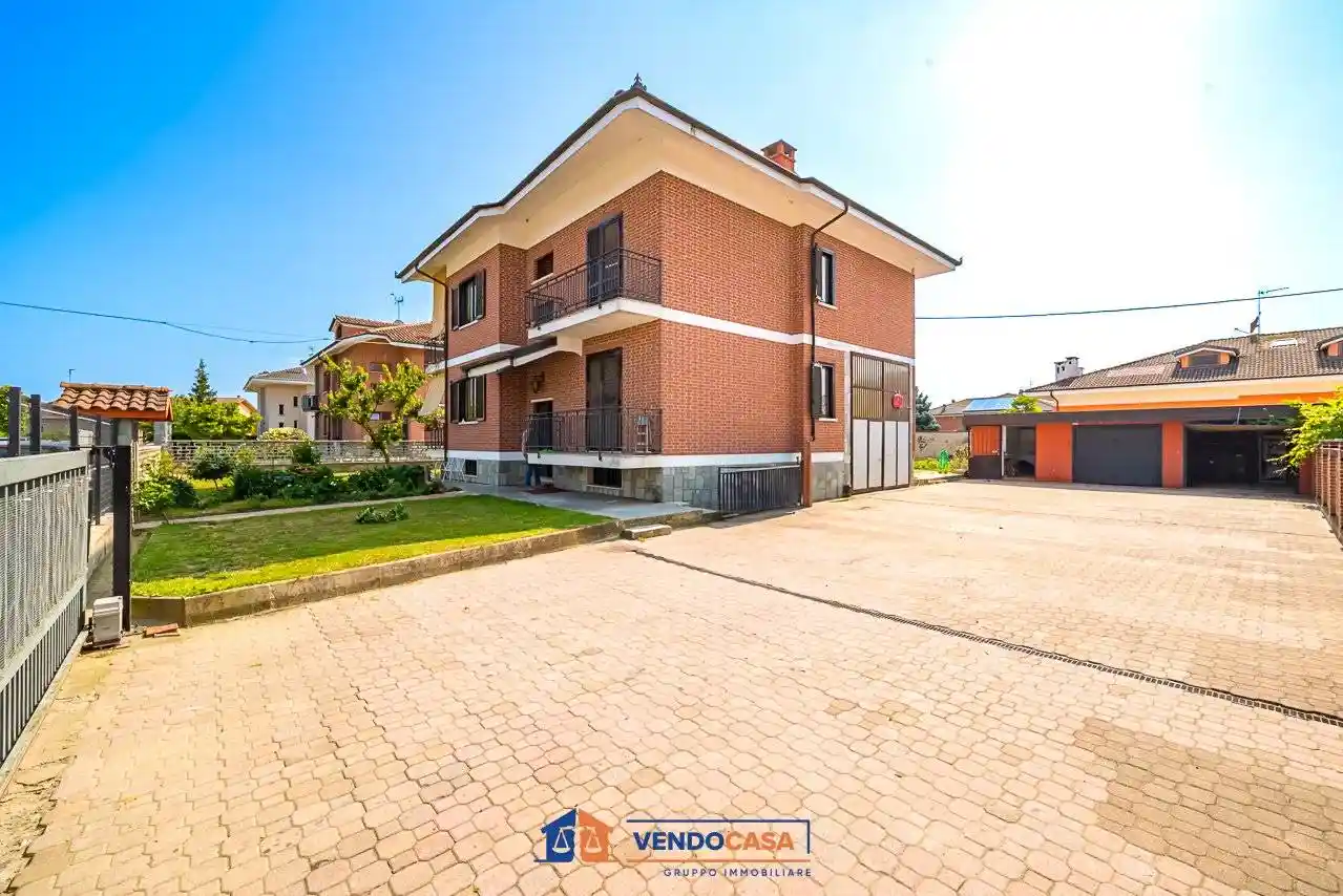 Villa bifamiliare via Cuneo 16, Centro, Marene - foto 3