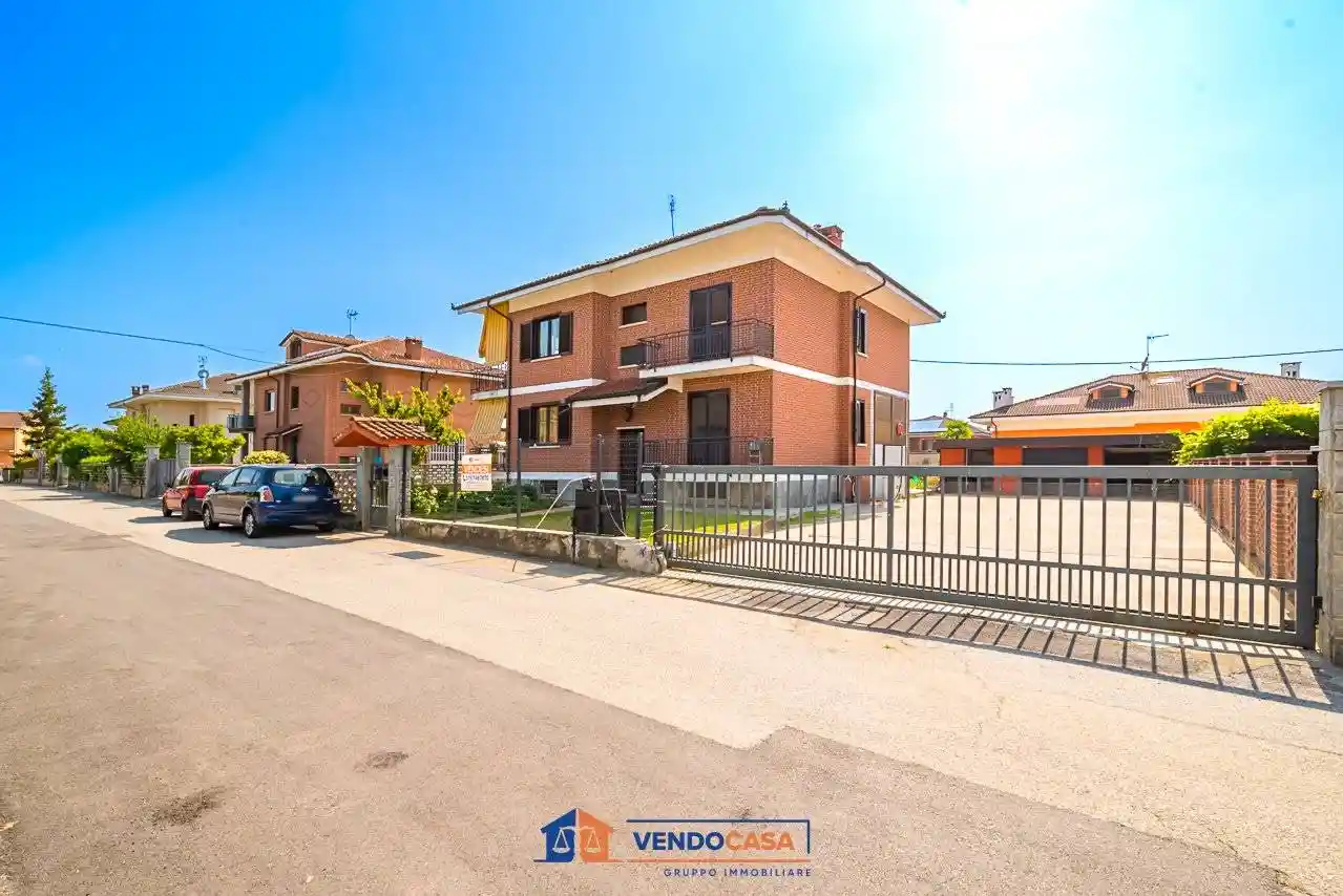 Villa bifamiliare via Cuneo 16, Centro, Marene - foto 4