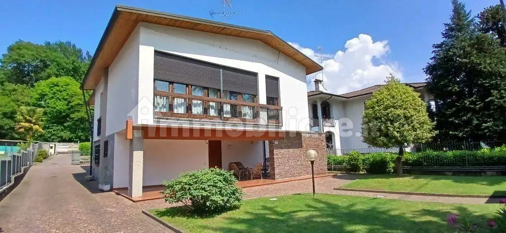 Villa in vendita a Gallarate